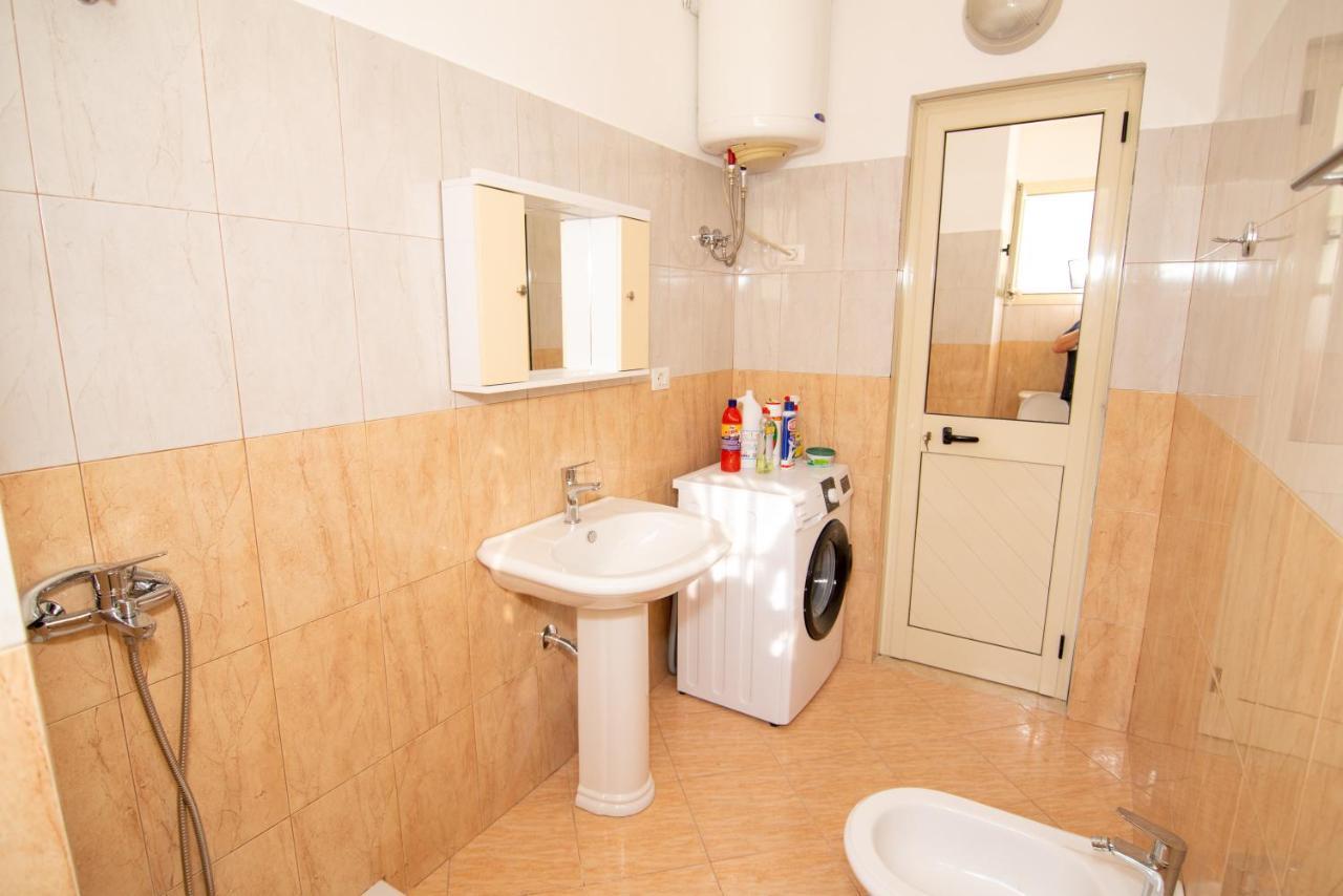 Ami Apartament Vlore Exterior photo