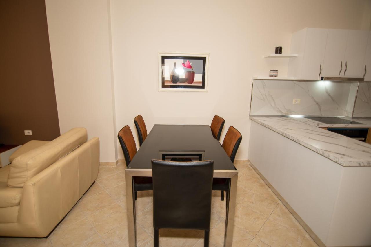 Ami Apartament Vlore Exterior photo