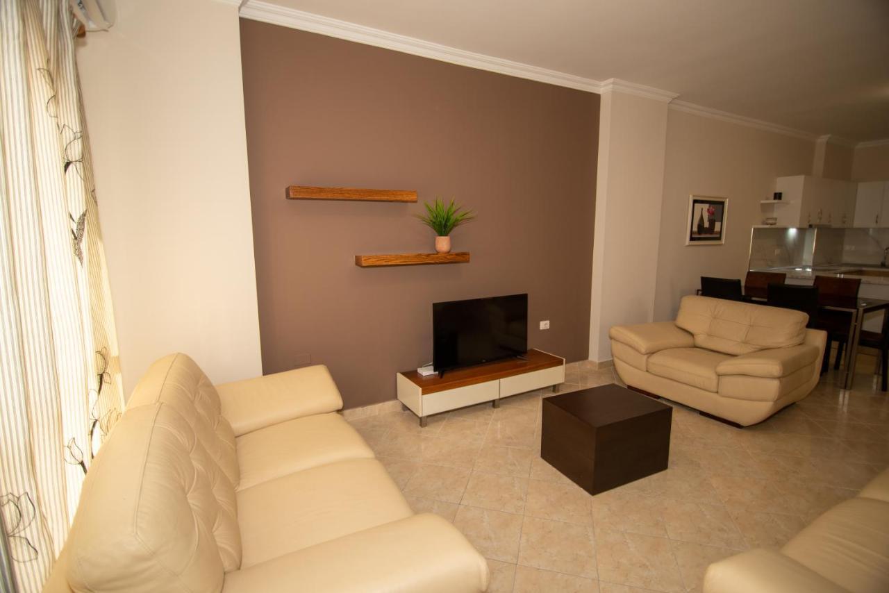 Ami Apartament Vlore Exterior photo